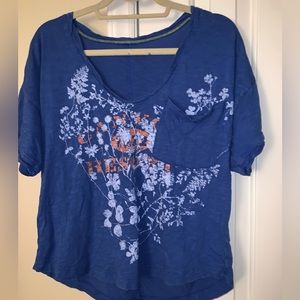 Anthropologie comfortable blue t-shirt